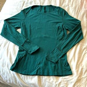 Lululemon long sleeve top